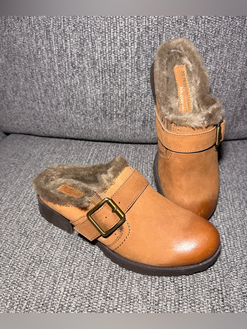 Naturalizer Women's Mule Leather upper Slip On Clog Faux Shearling sz 5.5M